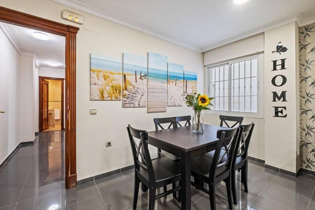 Piso En Atarazanas Apartamento Málaga Exterior foto