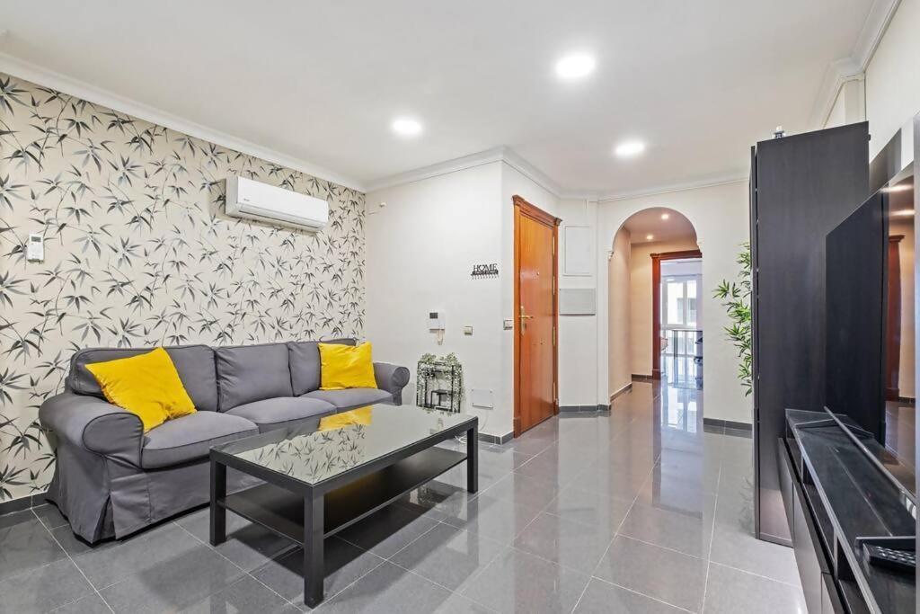 Piso En Atarazanas Apartamento Málaga Exterior foto